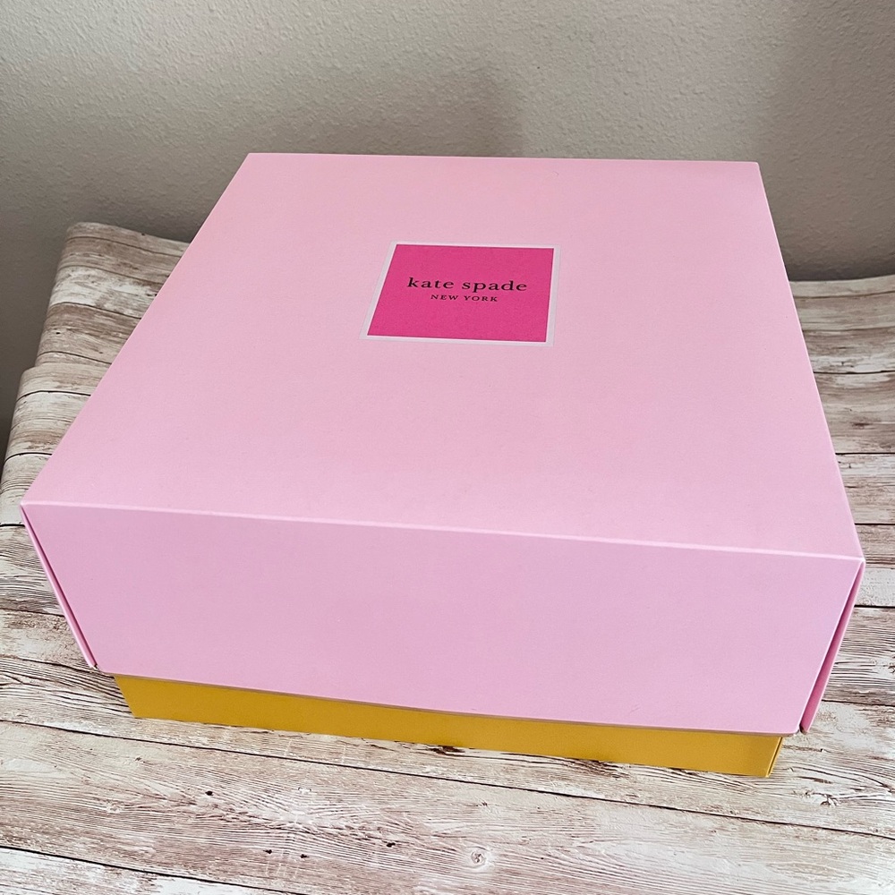 Kate Spade gift box 🎁